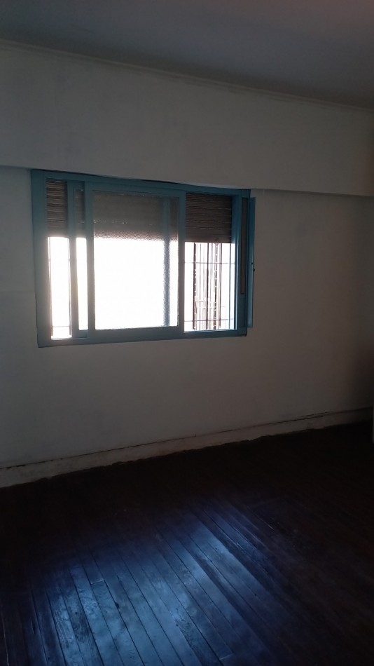 P.H. 3 AMB. CON PATIO Y TERRAZA EN VENTA LANUS OESTE. APTO CREDITO BANCARIO