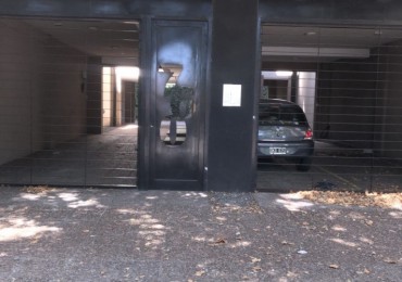Alquiler Departamento de 2 Ambientes Contrafrente con Cochera en Bernal